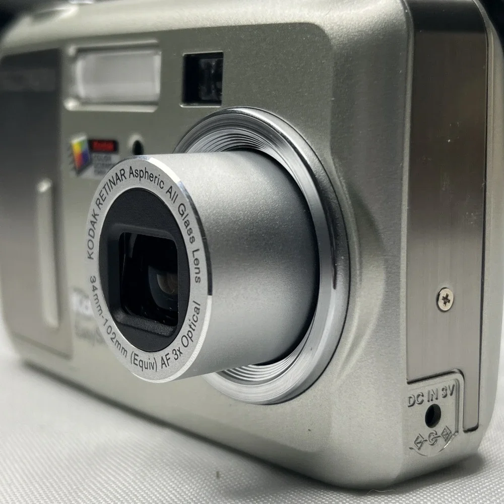 Kodak EasyShare CX7330 3.1MP 3x Optical Zoom Silver Digital Camera Box Untested